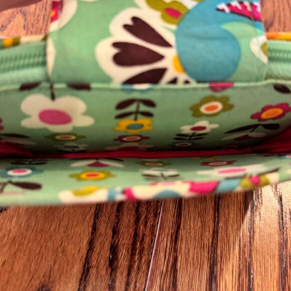 Vera Bradley Retired Tutti Frutti Green Pink Smartphone ID Wristlet Wallet Phone - Picture 10 of 10